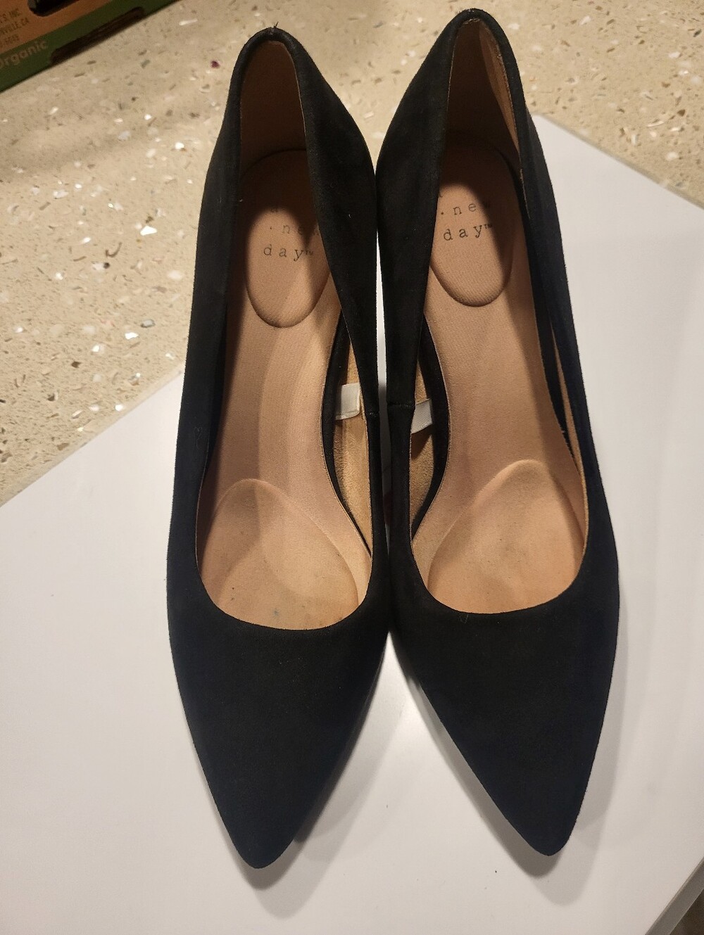 A New Day Black Pointed-Toe Women's Pumps